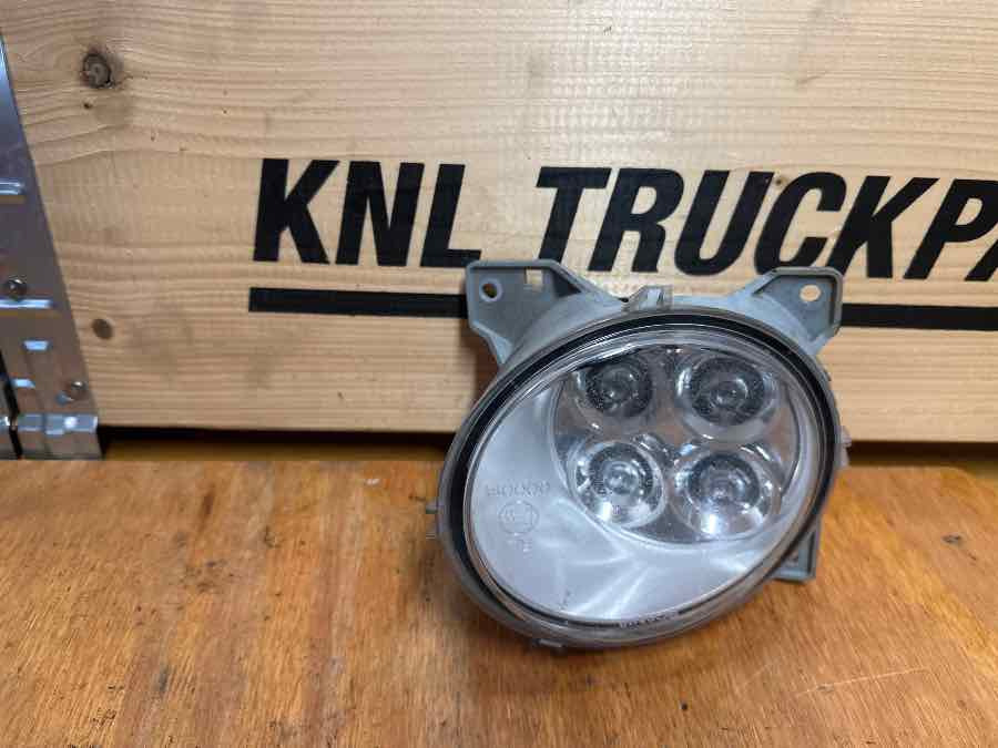 SCANIA FOG LAMP 2127432 - Lys/ Belysning for Lastebil: bilde 1 SCANIA FOG LAMP 2127432 - Lys/ Belysning for Lastebil: bilde 1