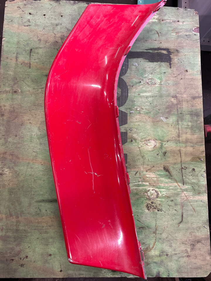 SCANIA MUDGUARD SEAL 1431932 RH - Karosseri og eksteriør for Lastebil: bilde 1 SCANIA MUDGUARD SEAL 1431932 RH - Karosseri og eksteriør for Lastebil: bilde 1