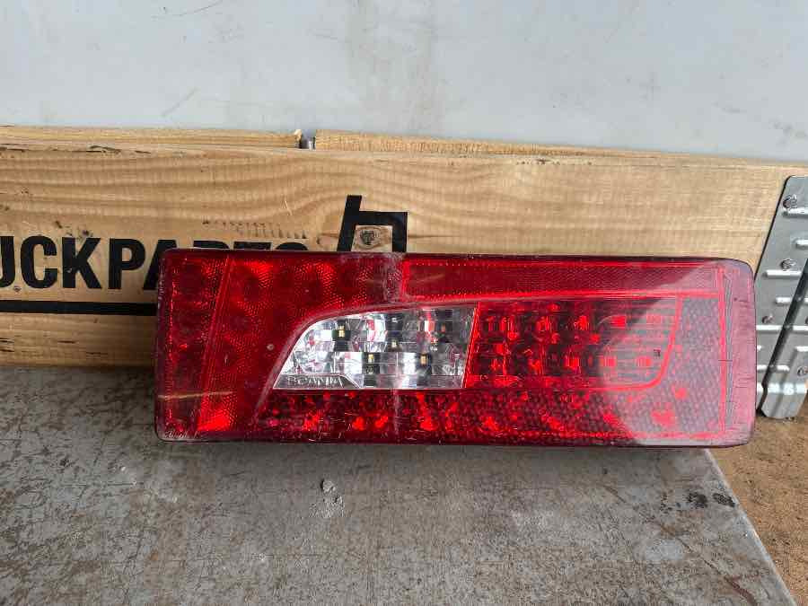 SCANIA REAR LAMP LED 2380932 - Lys/ Belysning for Lastebil: bilde 1 SCANIA REAR LAMP LED 2380932 - Lys/ Belysning for Lastebil: bilde 1