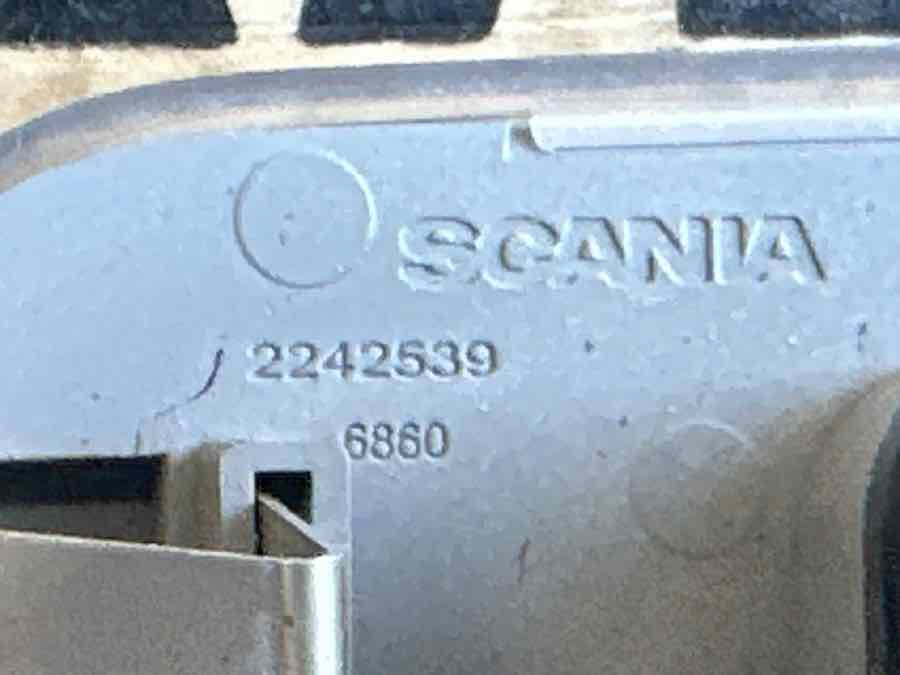 SCANIA ROOF LAMP 2242539 - Lys/ Belysning for Lastebil: bilde 3 SCANIA ROOF LAMP 2242539 - Lys/ Belysning for Lastebil: bilde 3