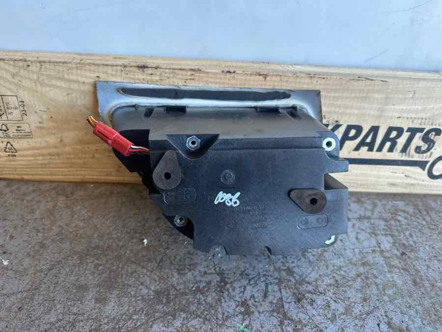 SCANIA SPOT LAMP 2535366 - Lys/ Belysning for Lastebil: bilde 2 SCANIA SPOT LAMP 2535366 - Lys/ Belysning for Lastebil: bilde 2