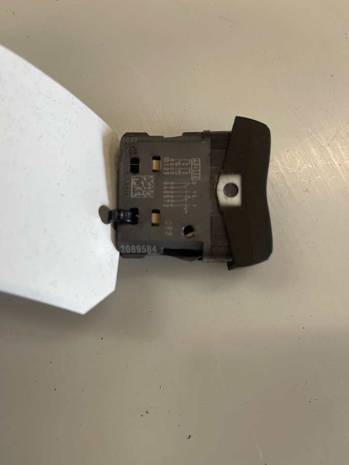 SCANIA SWITCH 2089584 - Instrumentpanel for Lastebil: bilde 1 SCANIA SWITCH 2089584 - Instrumentpanel for Lastebil: bilde 1