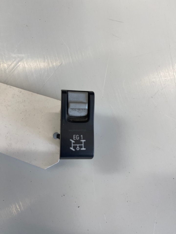 SCANIA SWITCH 2089584 - Instrumentpanel for Lastebil: bilde 2 SCANIA SWITCH 2089584 - Instrumentpanel for Lastebil: bilde 2