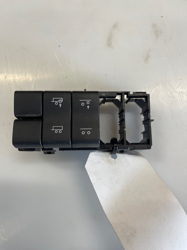SCANIA SWITCH MODUL 2557283 - Instrumentpanel for Lastebil: bilde 2 SCANIA SWITCH MODUL 2557283 - Instrumentpanel for Lastebil: bilde 2