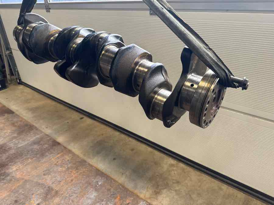 VOLVO CRANKSHAFT 8131247 - Motor og deler for Lastebil: bilde 2 VOLVO CRANKSHAFT 8131247 - Motor og deler for Lastebil: bilde 2
