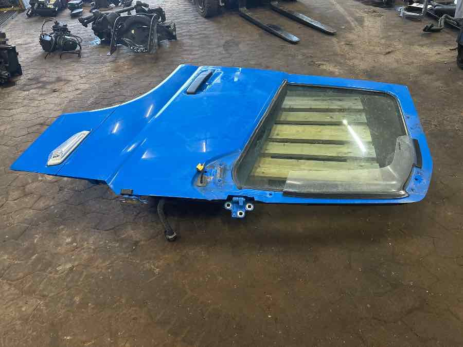 VOLVO FMX DOOR RIGHT 84235902 - Førerhus og interiør for Lastebil: bilde 1 VOLVO FMX DOOR RIGHT 84235902 - Førerhus og interiør for Lastebil: bilde 1