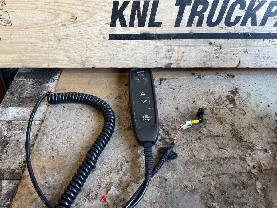 VOLVO REMOTE CONTROL 22234339 - Elektrisk system for Lastebil: bilde 1 VOLVO REMOTE CONTROL 22234339 - Elektrisk system for Lastebil: bilde 1