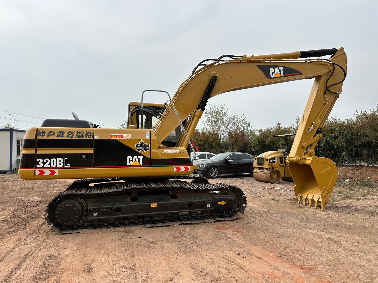 CAT 320BL crawler excavator - Beltegraver: bilde 1 CAT 320BL crawler excavator - Beltegraver: bilde 1