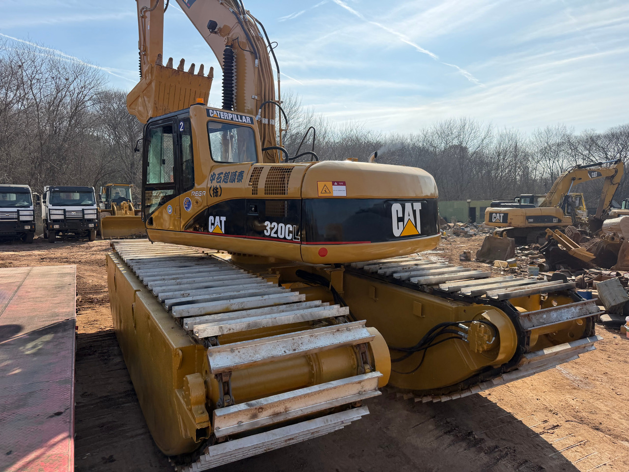 CAT 320CL Aluminum track plate - Amfibisk gravemaskin: bilde 4 CAT 320CL Aluminum track plate - Amfibisk gravemaskin: bilde 4