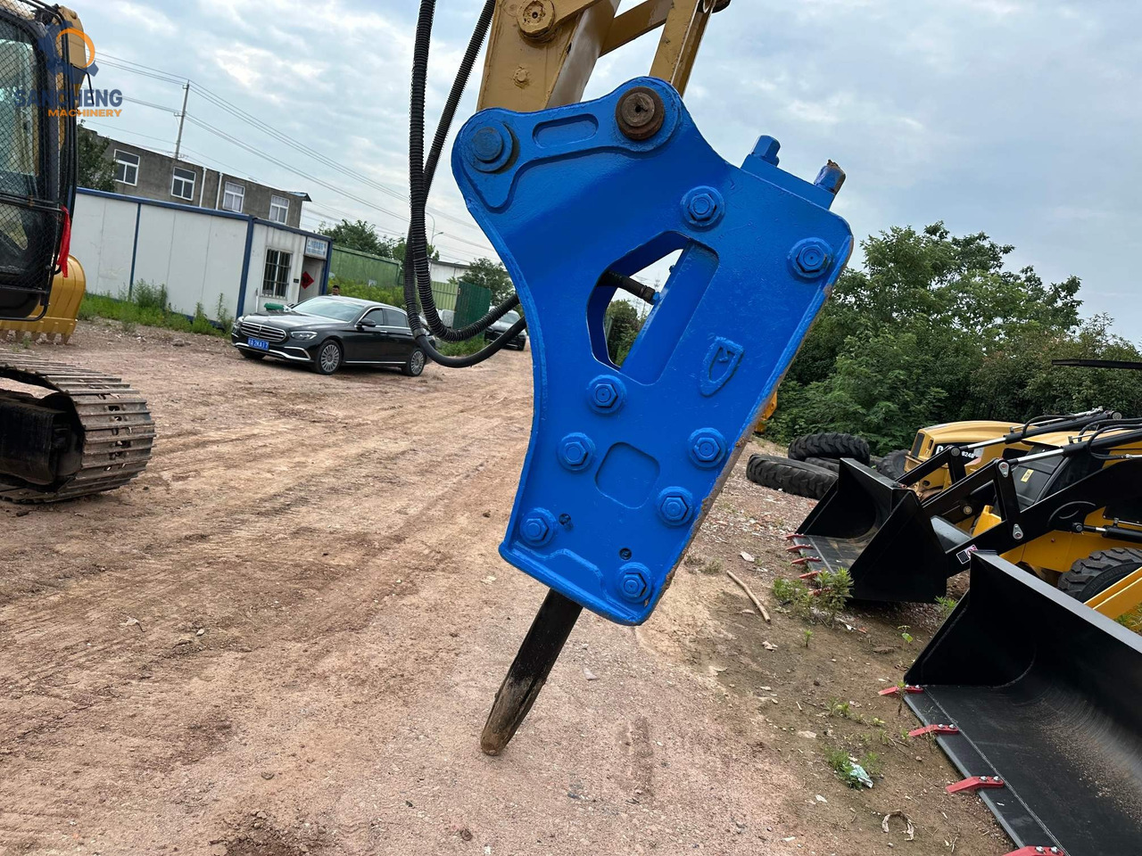 CAT 320CL crawler excavator with hammer - Beltegraver: bilde 5 CAT 320CL crawler excavator with hammer - Beltegraver: bilde 5