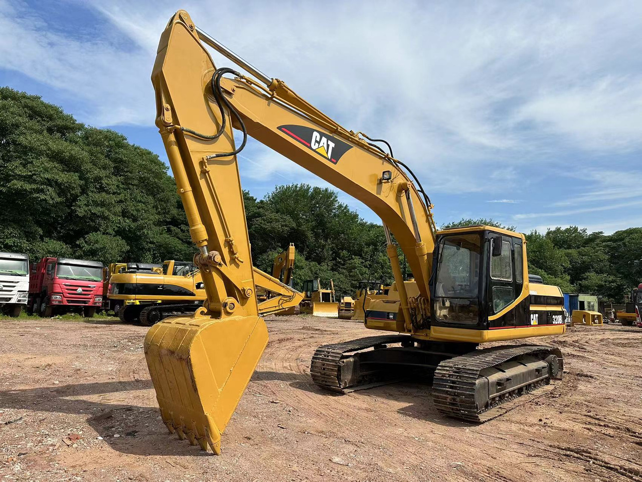 CATERPILLAR 320B - Beltegraver: bilde 2 CATERPILLAR 320B - Beltegraver: bilde 2