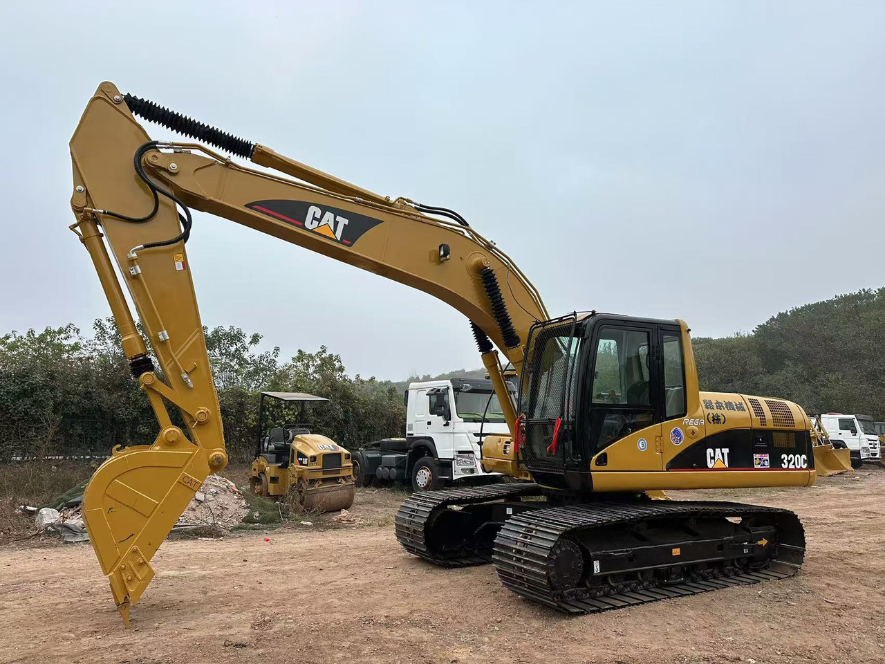 CATERPILLAR 320CL - Beltegraver: bilde 2 CATERPILLAR 320CL - Beltegraver: bilde 2