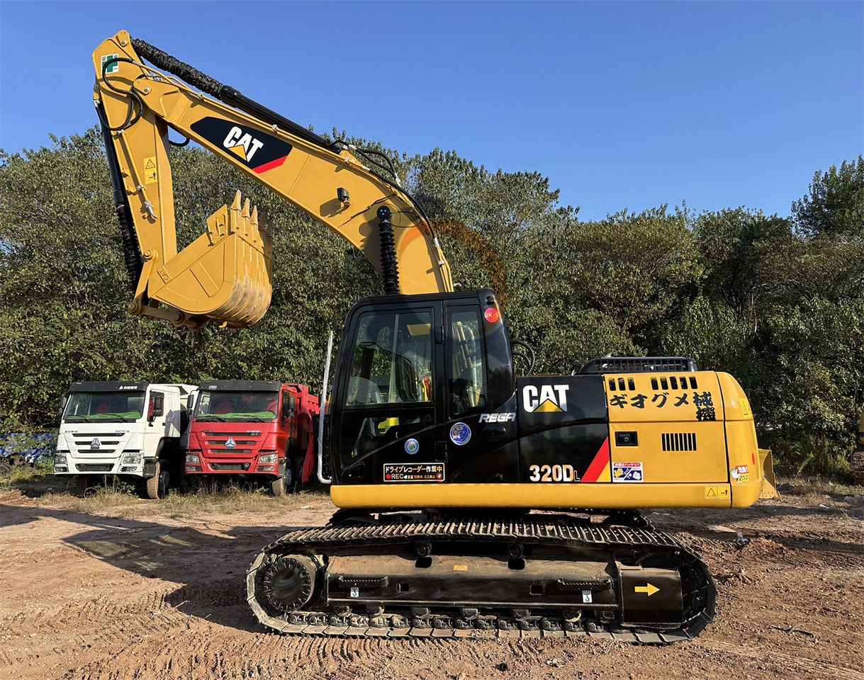 CATERPILLAR 320D - Beltegraver: bilde 1 CATERPILLAR 320D - Beltegraver: bilde 1
