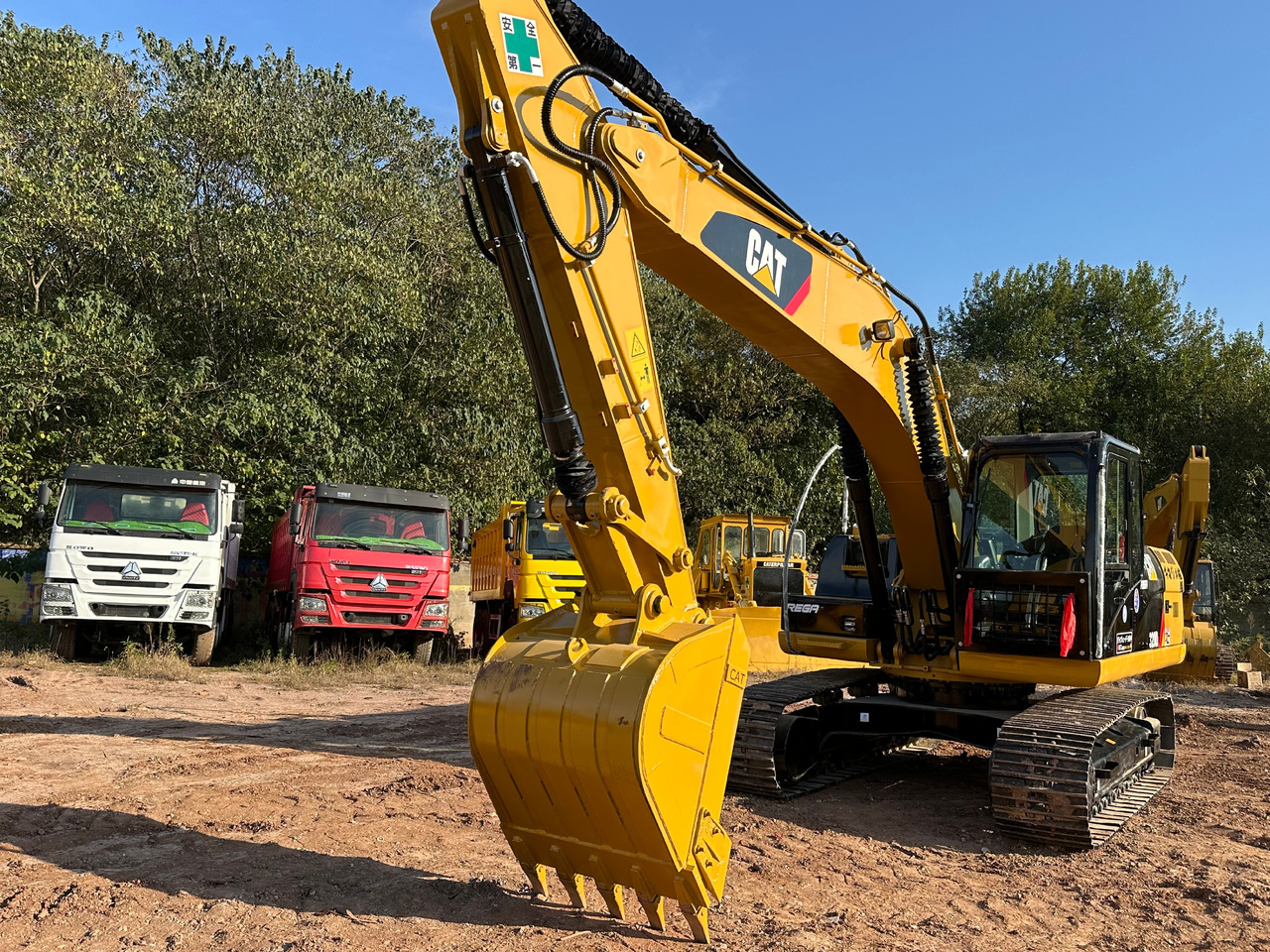 CATERPILLAR 320D2L excavator - Beltegraver: bilde 3 CATERPILLAR 320D2L excavator - Beltegraver: bilde 3