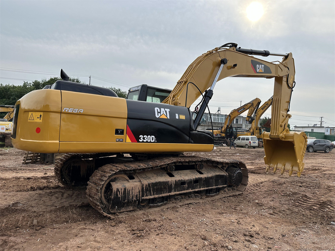 CATERPILLAR 330D - Beltegraver: bilde 1 CATERPILLAR 330D - Beltegraver: bilde 1