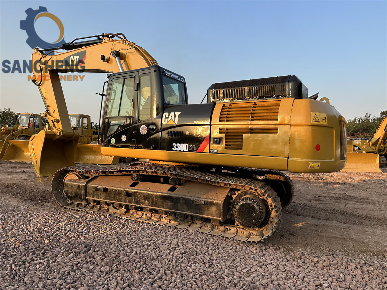 CATERPILLAR 330D2L - Beltegraver: bilde 4 CATERPILLAR 330D2L - Beltegraver: bilde 4