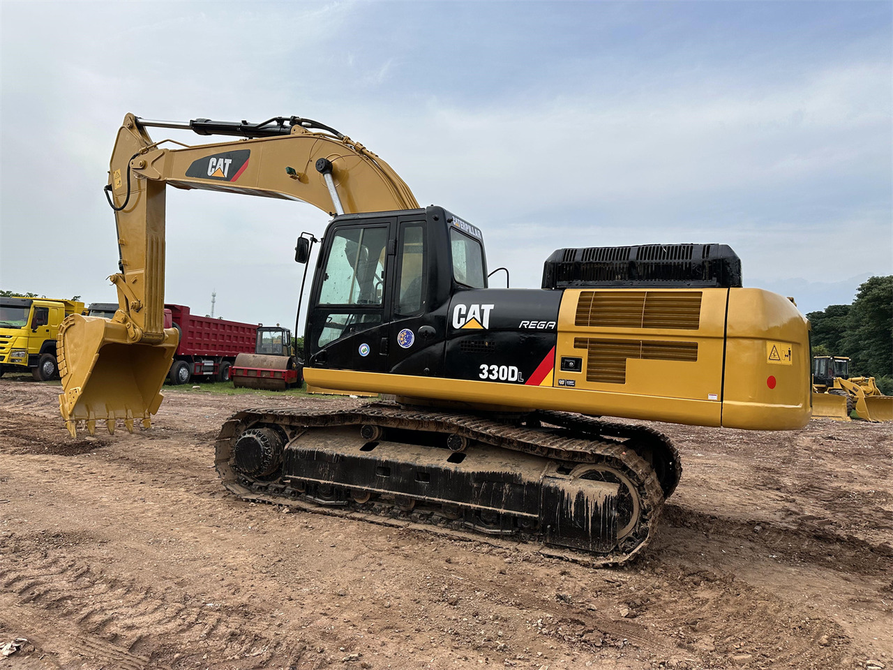 CATERPILLAR 330DL - Beltegraver: bilde 2 CATERPILLAR 330DL - Beltegraver: bilde 2