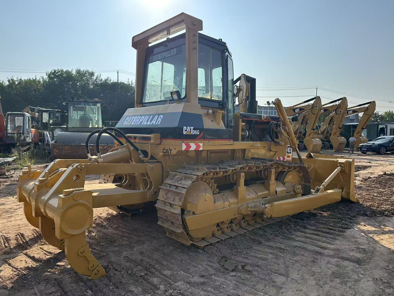 CATERPILLAR D6G Crawler Dozer - Bulldozer: bilde 1 CATERPILLAR D6G Crawler Dozer - Bulldozer: bilde 1