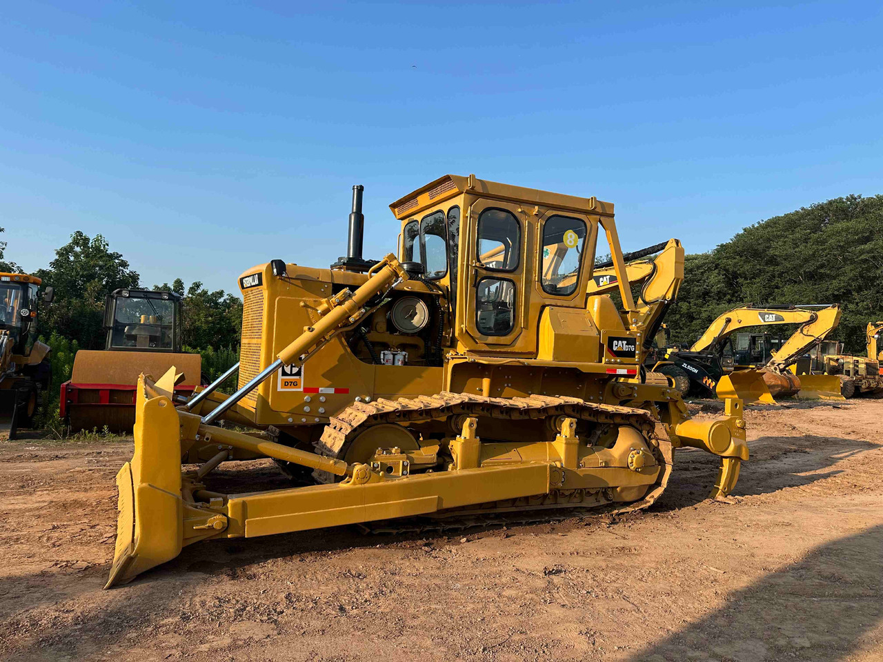 CATERPILLAR D7G Bulldozer - Bulldozer: bilde 3 CATERPILLAR D7G Bulldozer - Bulldozer: bilde 3