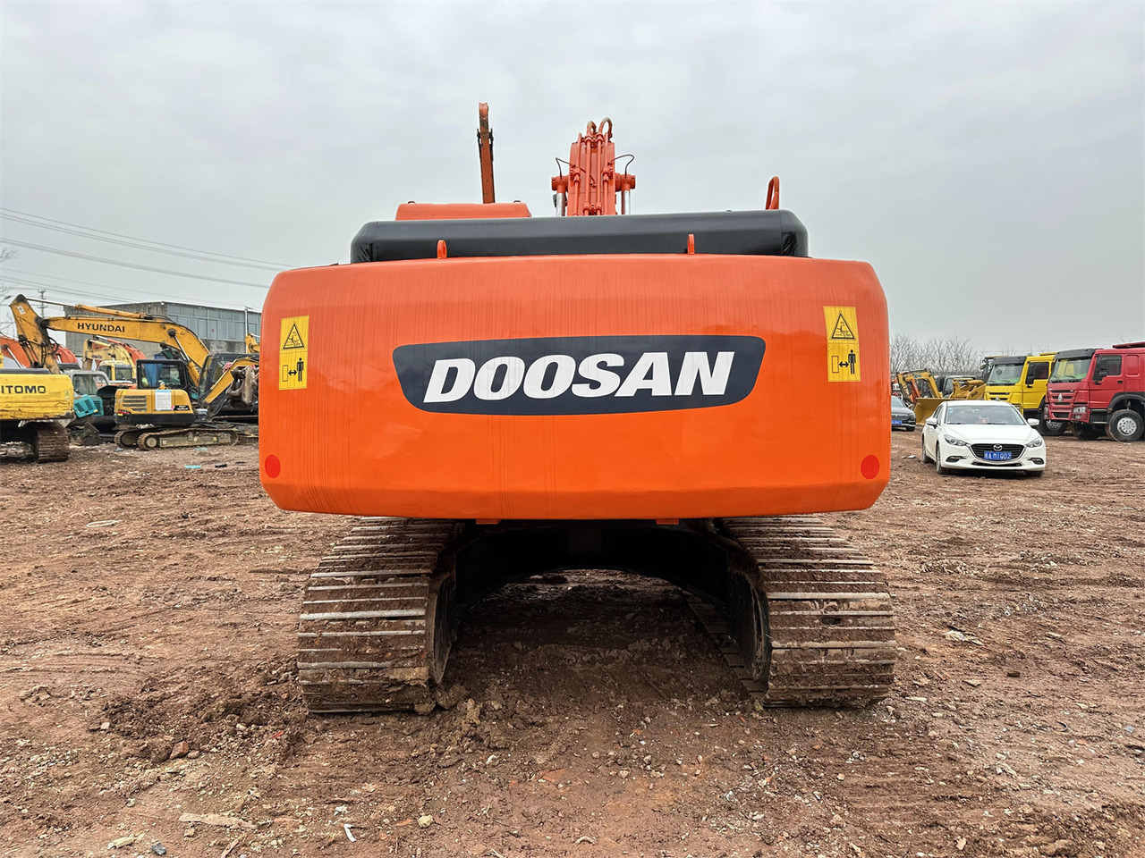 DOOSAN DH220 excavator - Beltegraver: bilde 5 DOOSAN DH220 excavator - Beltegraver: bilde 5