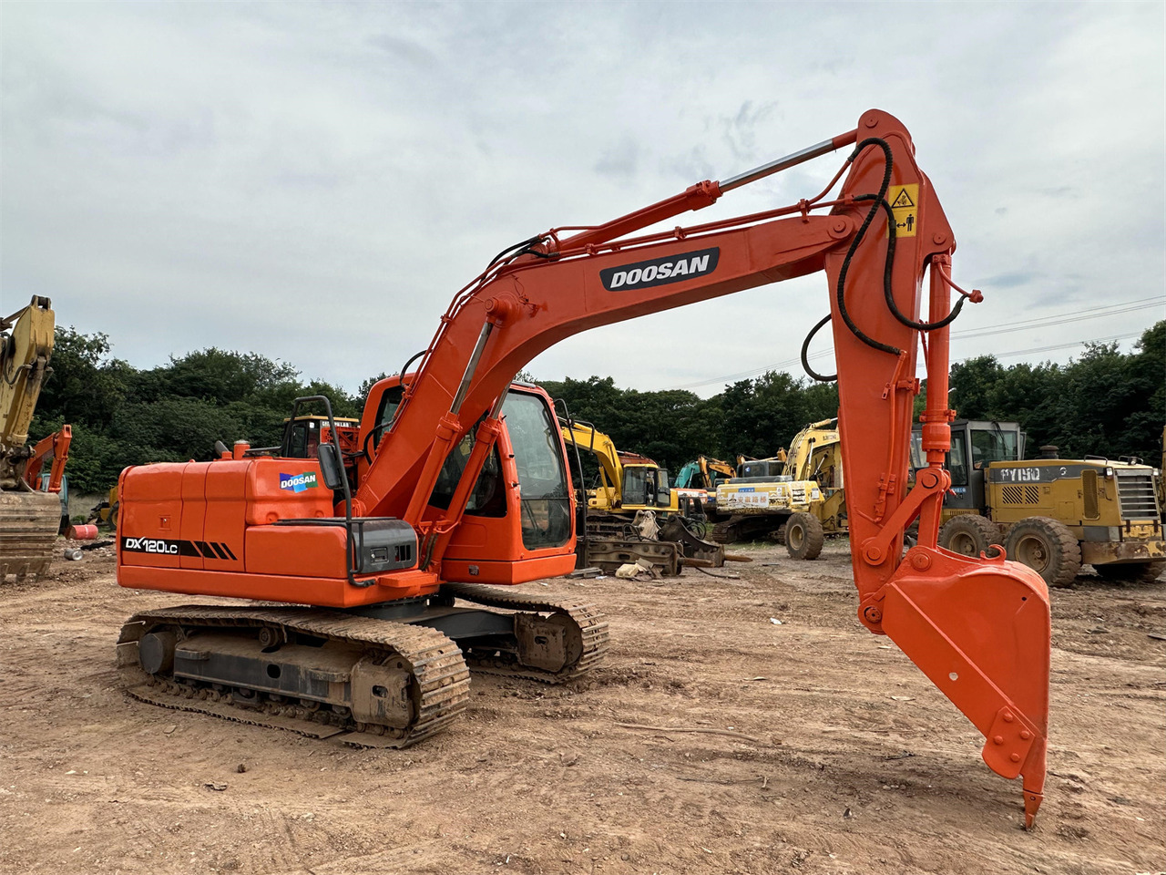 DOOSAN DX120 - Beltegraver: bilde 1 DOOSAN DX120 - Beltegraver: bilde 1
