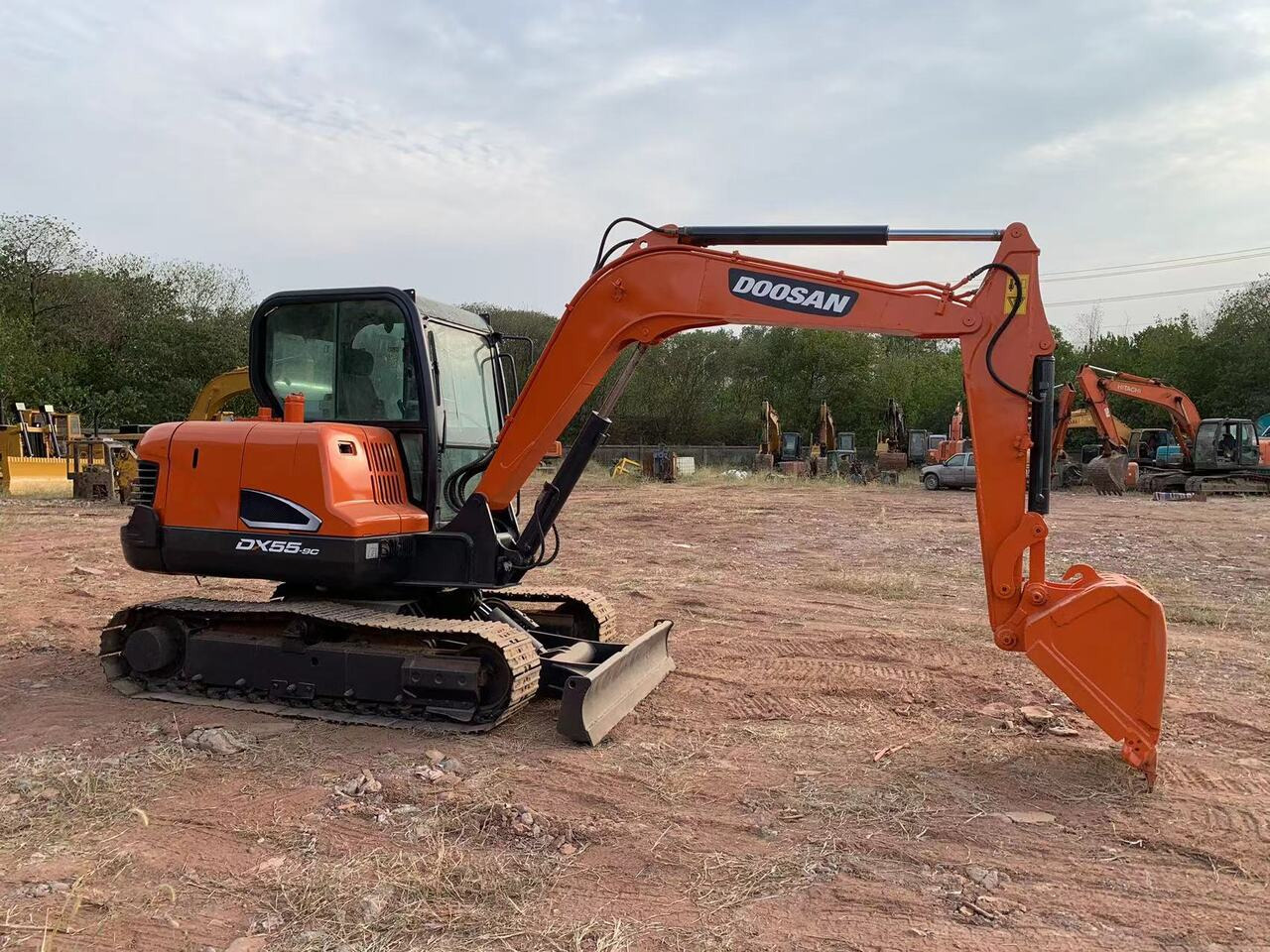 DOOSAN DX55 excavator - Gravemaskin: bilde 1 DOOSAN DX55 excavator - Gravemaskin: bilde 1