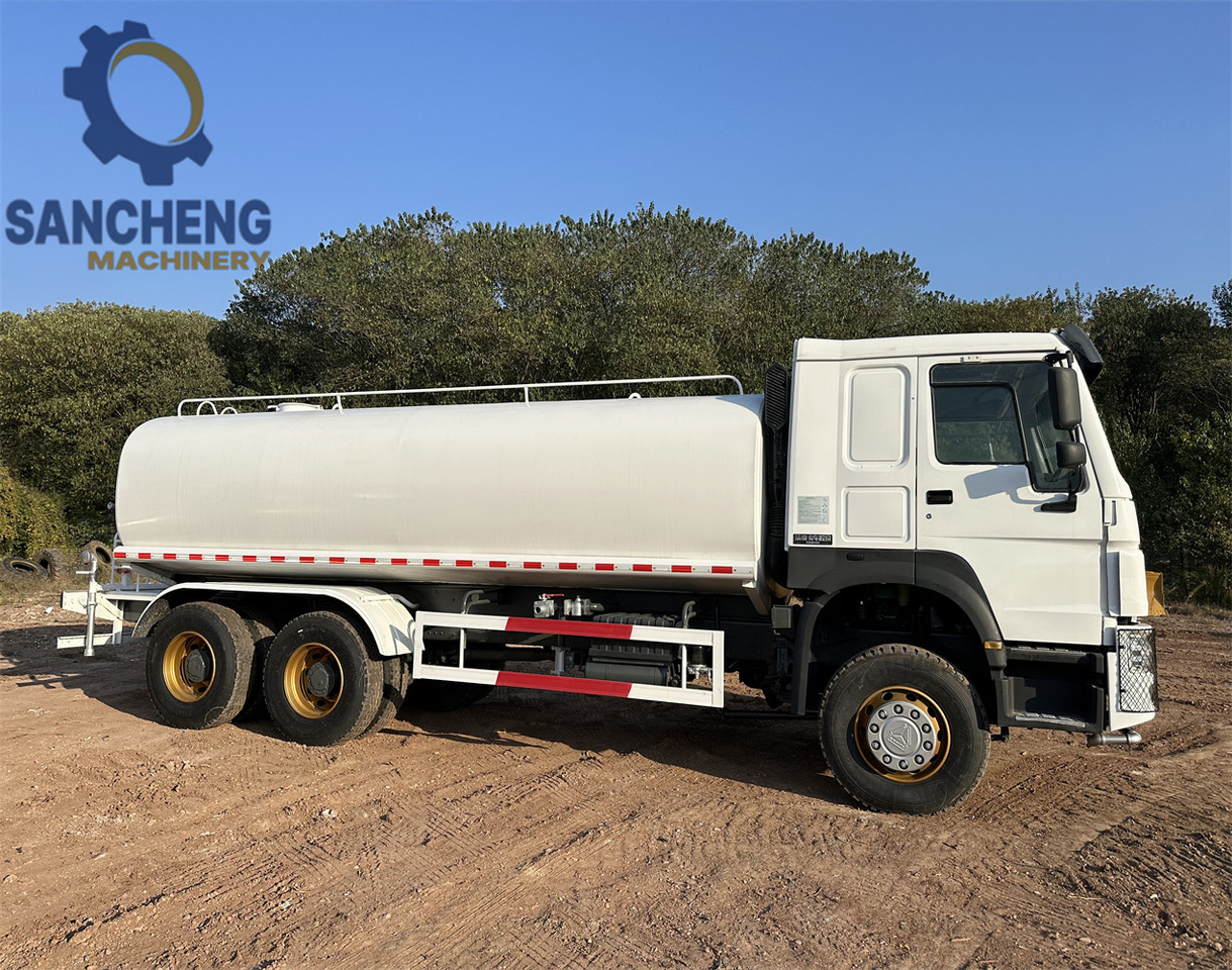 SINOTRUK HOWO 370HP 6x4 Water Tank Truck - Tankbil: bilde 3 SINOTRUK HOWO 370HP 6x4 Water Tank Truck - Tankbil: bilde 3