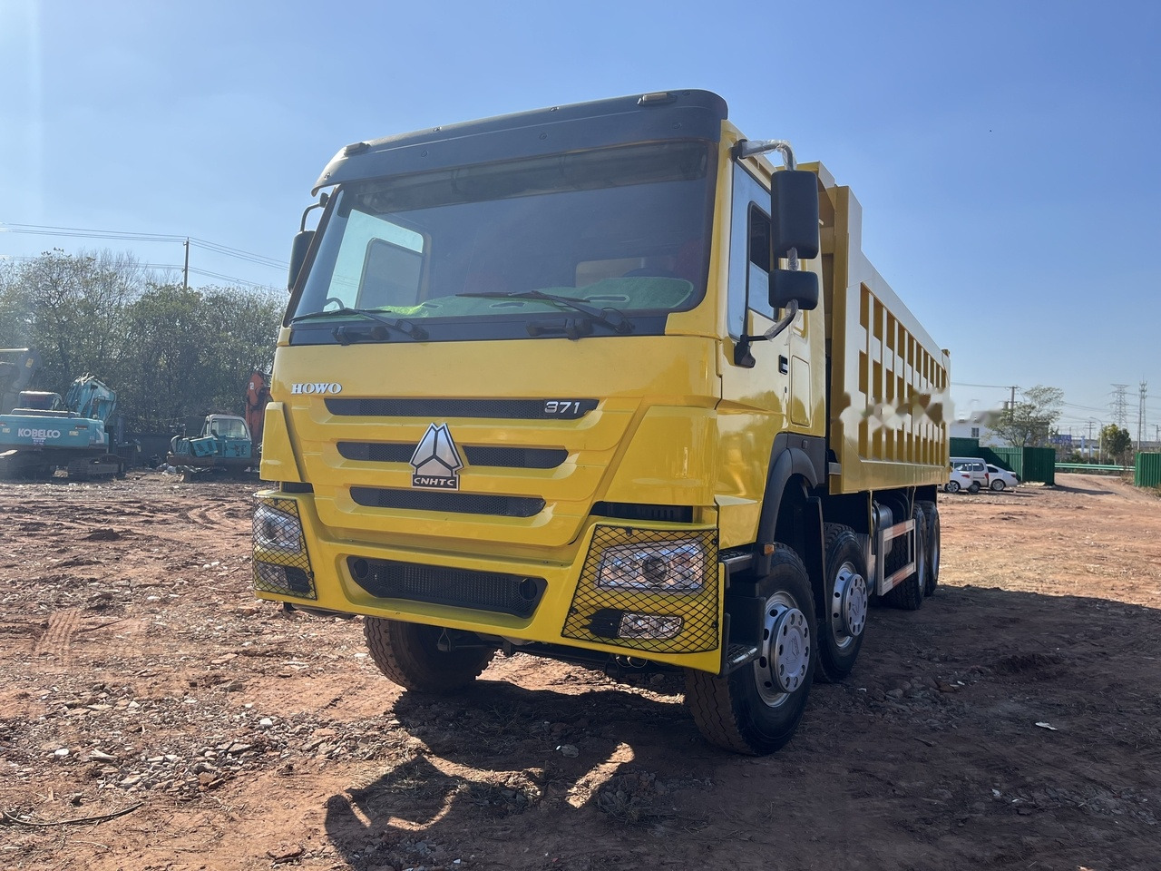 SINOTRUK HOWO 371 Dump Truck 8x4 - Tippbil: bilde 3 SINOTRUK HOWO 371 Dump Truck 8x4 - Tippbil: bilde 3