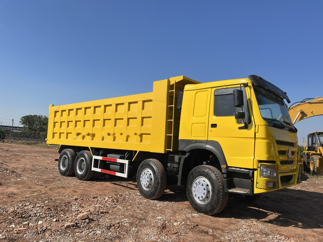 SINOTRUK HOWO 371 Dump Truck 8x4 - Tippbil: bilde 1 SINOTRUK HOWO 371 Dump Truck 8x4 - Tippbil: bilde 1