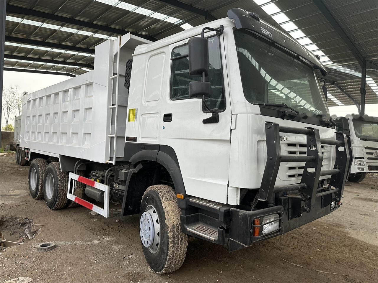 SINOTRUK HOWO 371 Dump Truck - Tippbil: bilde 3 SINOTRUK HOWO 371 Dump Truck - Tippbil: bilde 3