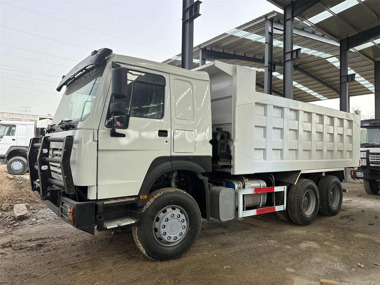 SINOTRUK HOWO 371 Dump Truck - Tippbil: bilde 1 SINOTRUK HOWO 371 Dump Truck - Tippbil: bilde 1