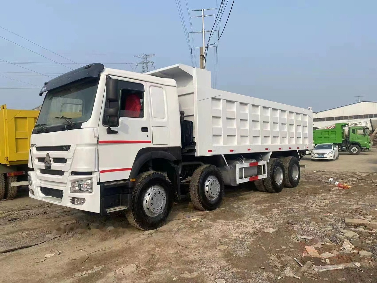 SINOTRUK HOWO 371 Tipper truck - Tippbil: bilde 1 SINOTRUK HOWO 371 Tipper truck - Tippbil: bilde 1