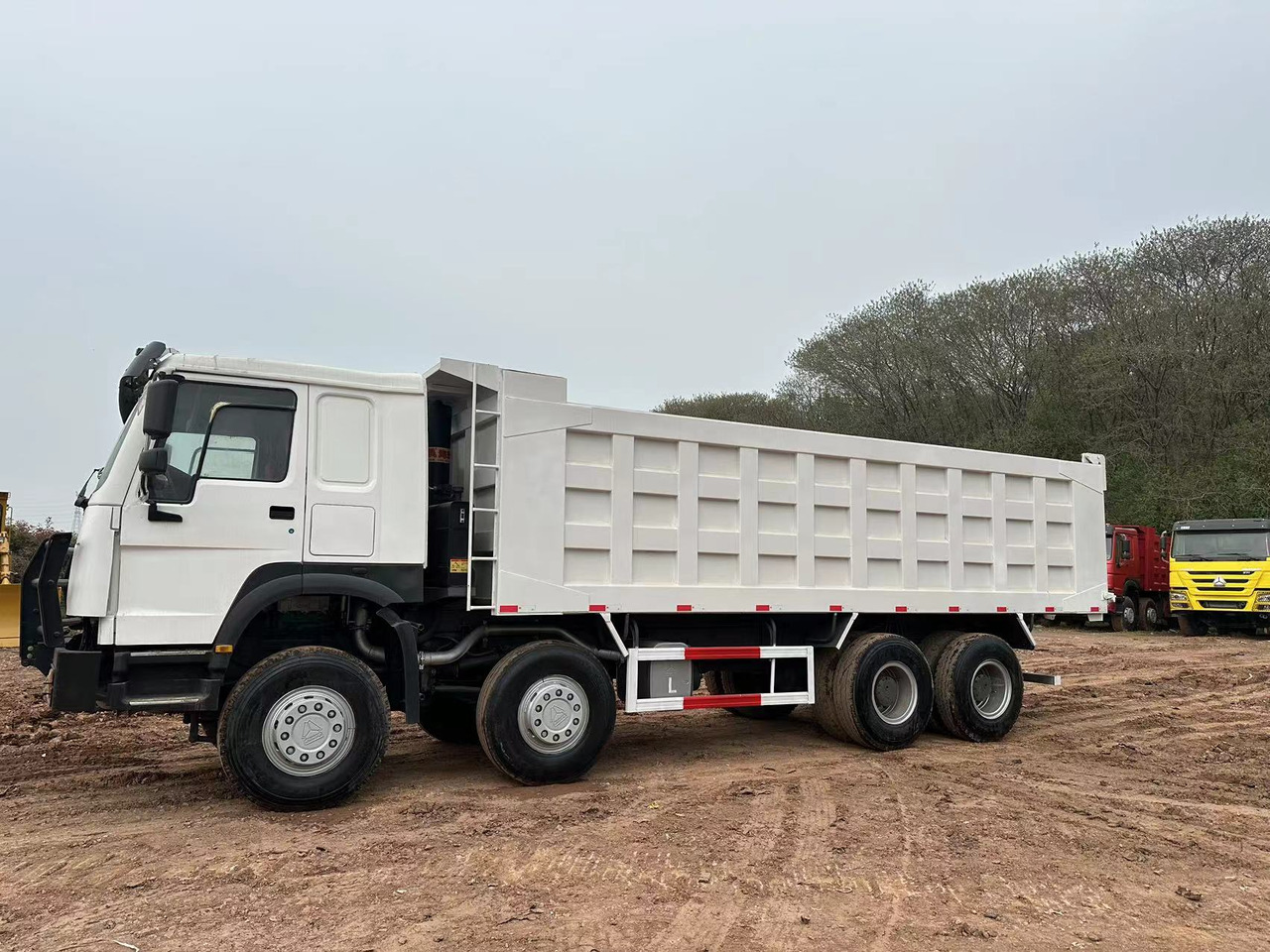 SINOTRUK HOWO 371 with Bumper - Tippbil: bilde 4 SINOTRUK HOWO 371 with Bumper - Tippbil: bilde 4