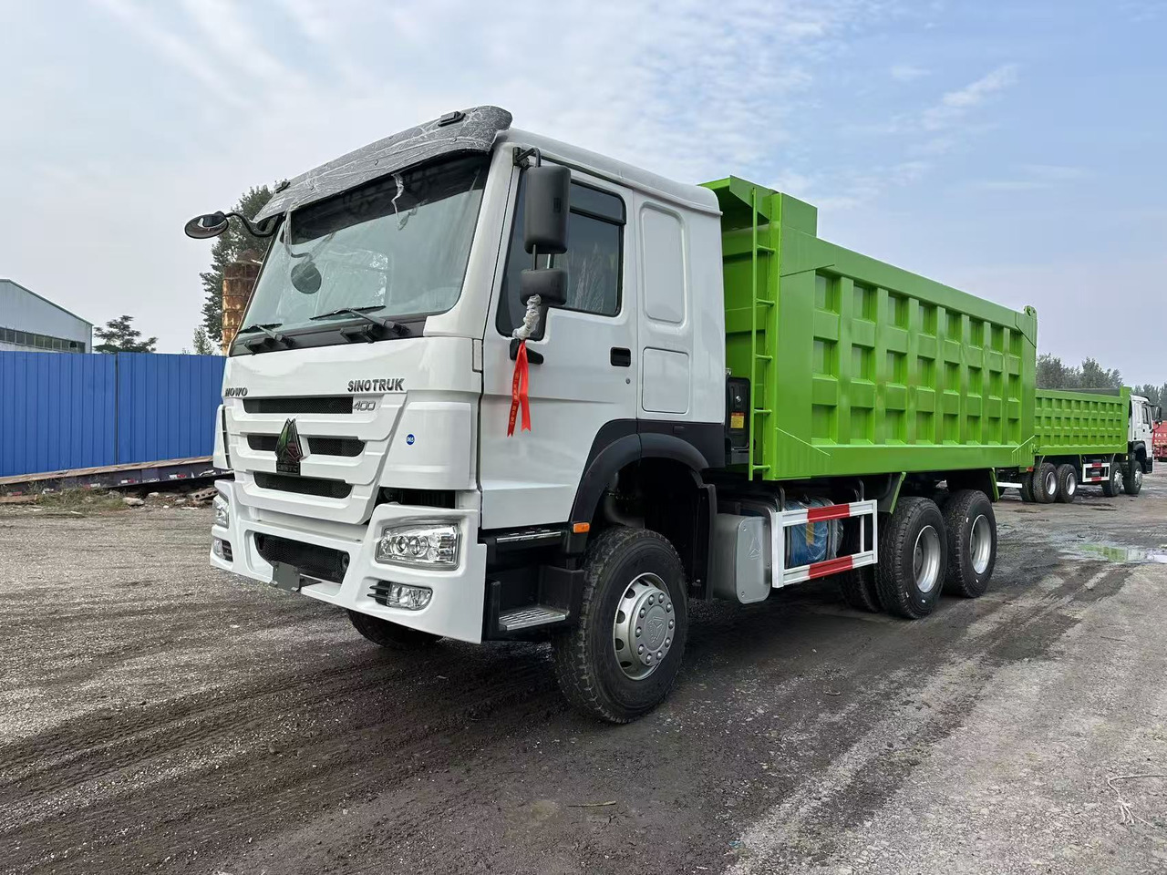 SINOTRUK HOWO 400HP 6X4 Tipper Truck - Tippbil: bilde 1 SINOTRUK HOWO 400HP 6X4 Tipper Truck - Tippbil: bilde 1