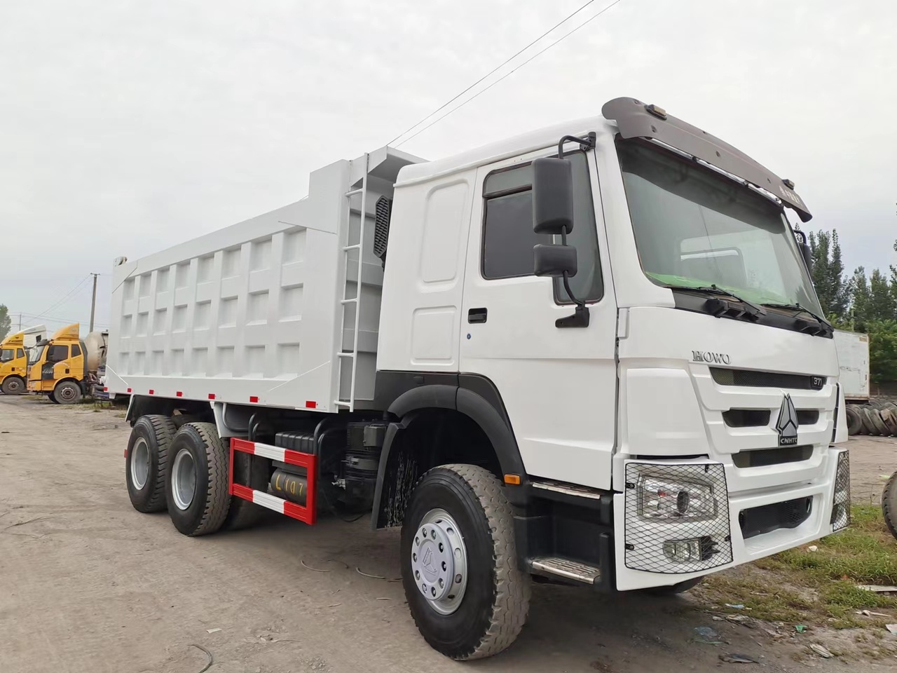 SINOTRUK HOWO Dump truck 371 6x4 - Tippbil: bilde 1 SINOTRUK HOWO Dump truck 371 6x4 - Tippbil: bilde 1