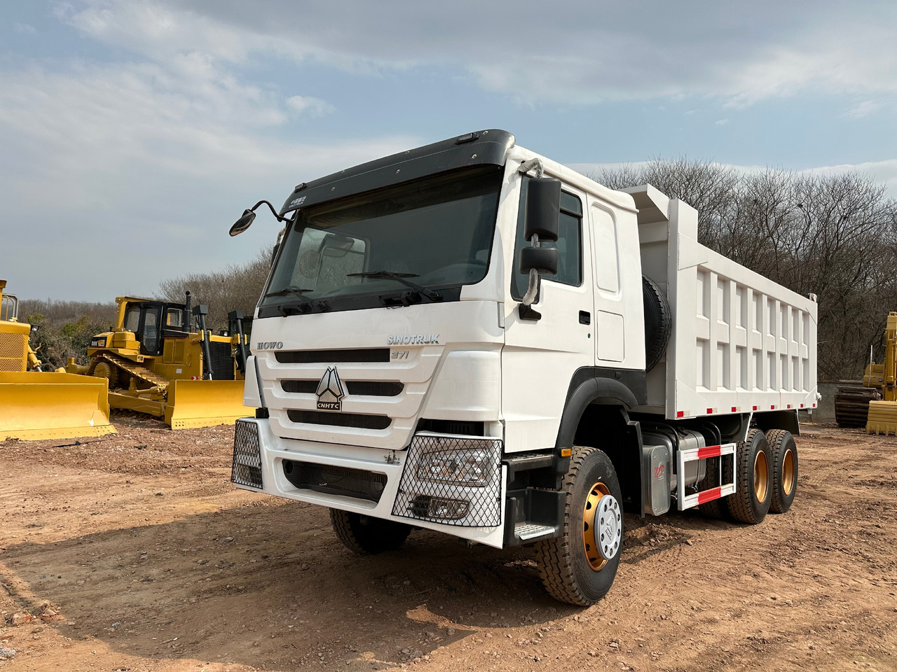 SINOTRUK Howo Dump truck 371 - Tippbil: bilde 4 SINOTRUK Howo Dump truck 371 - Tippbil: bilde 4