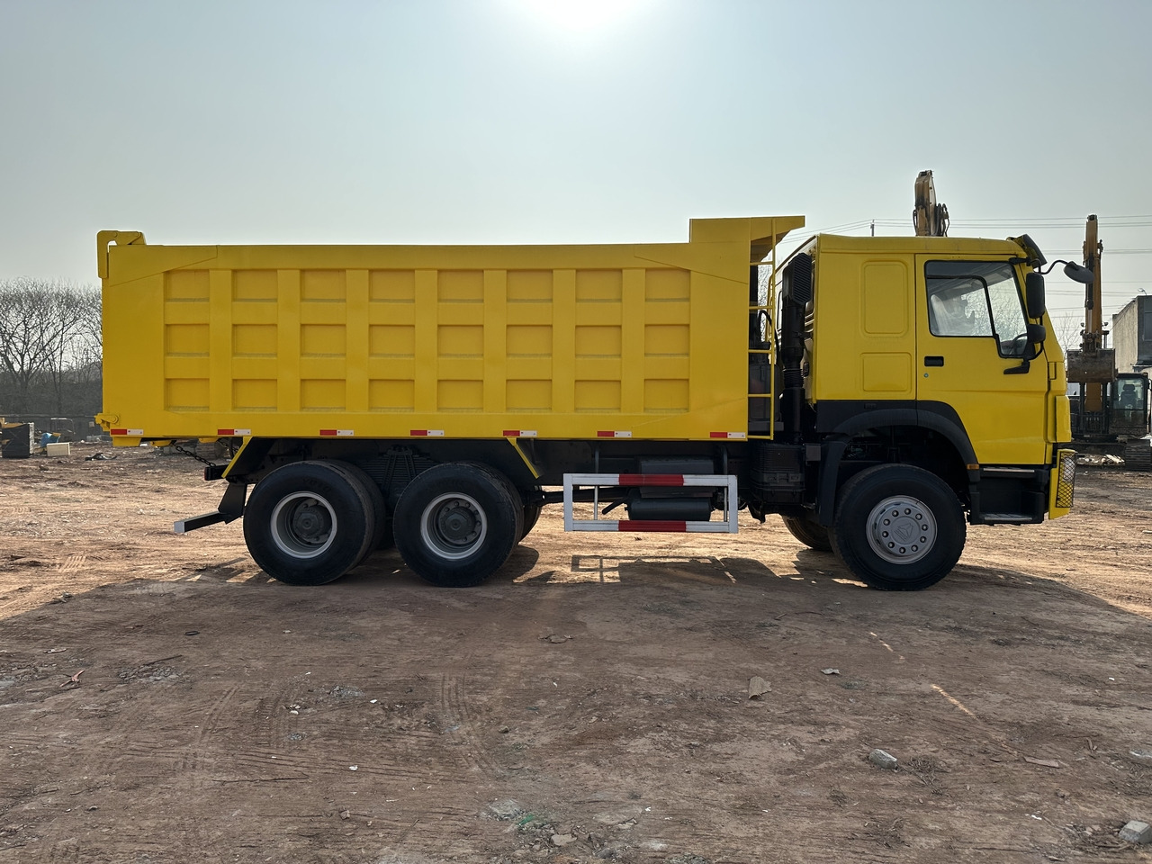 SINOTRUK Howo Dump truck 371 - Tippbil: bilde 4 SINOTRUK Howo Dump truck 371 - Tippbil: bilde 4