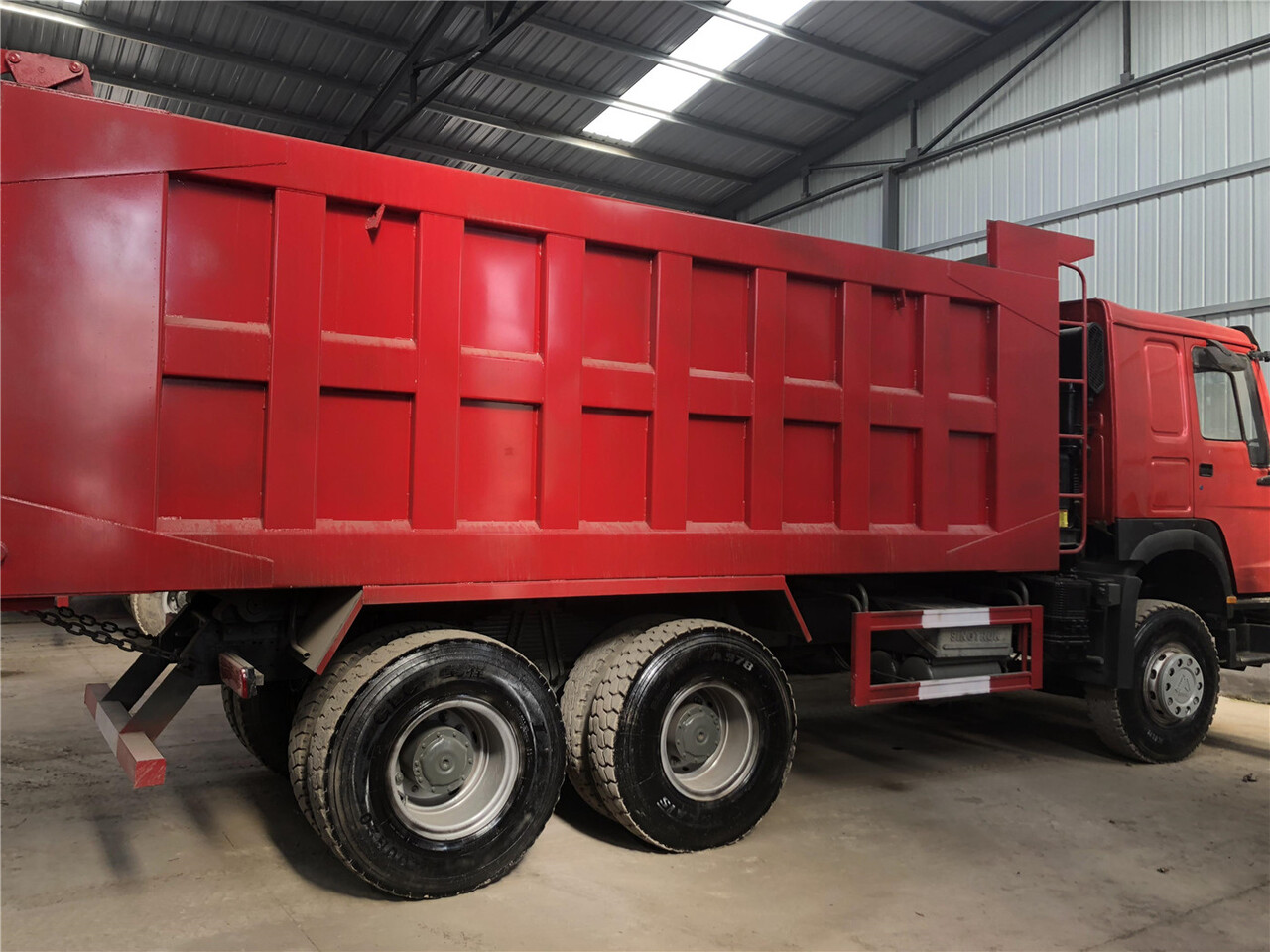 SINOTRUK Howo Dump truck 371 - Tippbil: bilde 3 SINOTRUK Howo Dump truck 371 - Tippbil: bilde 3