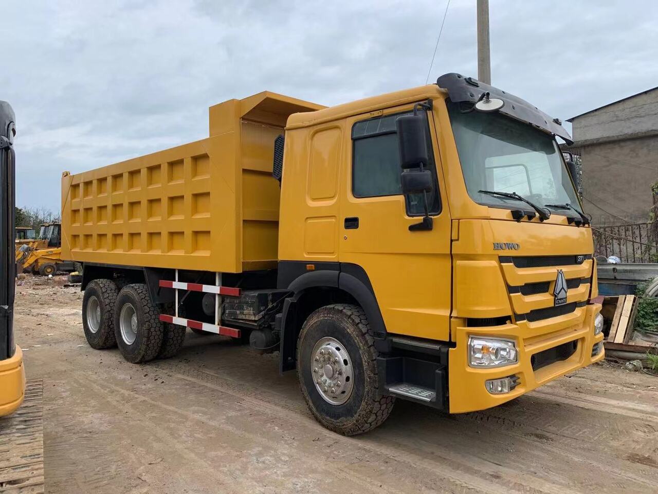 SINOTRUK Howo Dump truck 371 - Tippbil: bilde 1 SINOTRUK Howo Dump truck 371 - Tippbil: bilde 1