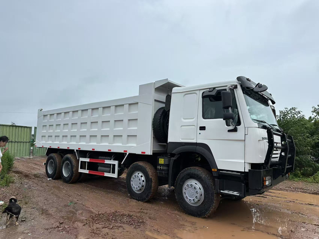 Sinotruk HOWO 371hp - Tippbil: bilde 4 Sinotruk HOWO 371hp - Tippbil: bilde 4