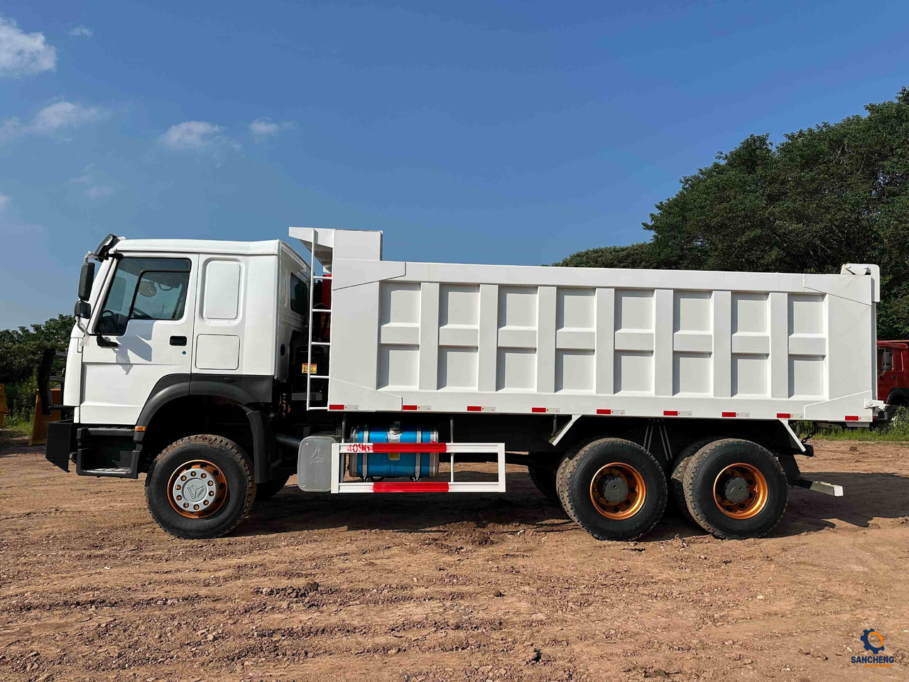 Sinotruk HOWO 400HP With Bumper 6X4 - Tippbil: bilde 4 Sinotruk HOWO 400HP With Bumper 6X4 - Tippbil: bilde 4