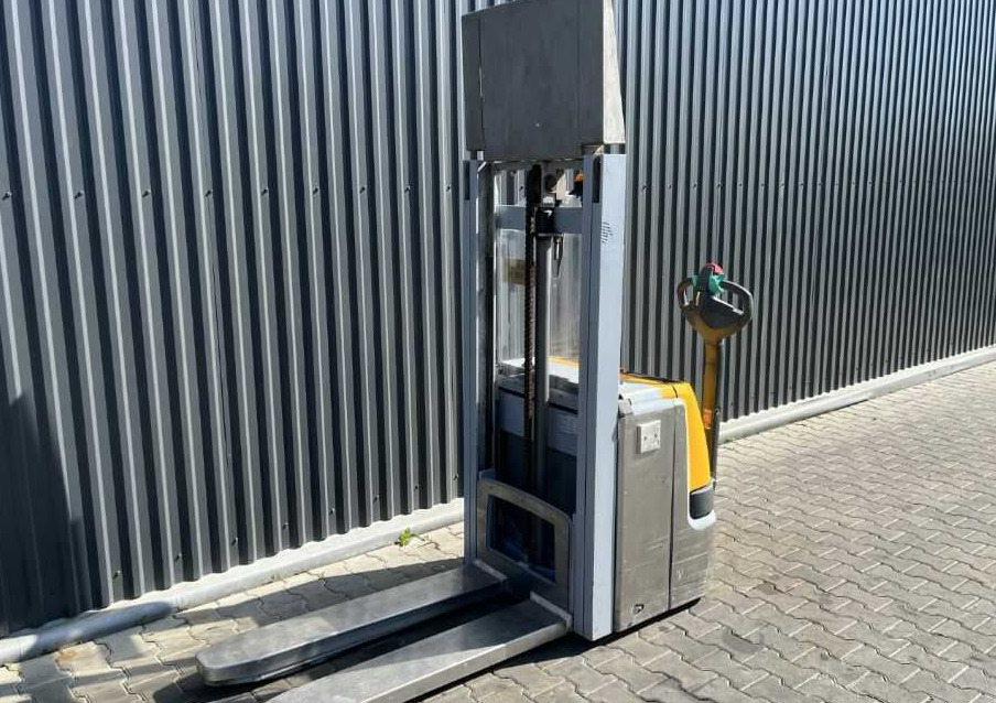 Jungheinrich EJC112z - Stabler: bilde 1 Jungheinrich EJC112z - Stabler: bilde 1