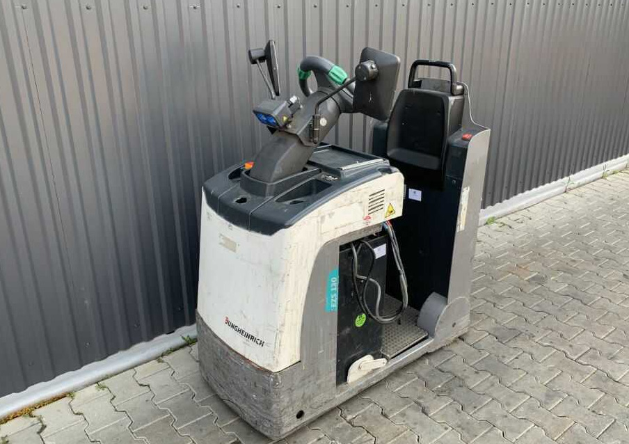 Jungheinrich EZS130 - Elektrisk trekkvogn: bilde 1 Jungheinrich EZS130 - Elektrisk trekkvogn: bilde 1
