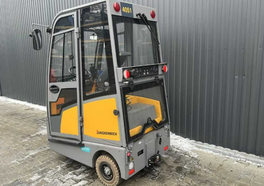 Jungheinrich EZS570 - Elektrisk trekkvogn: bilde 3 Jungheinrich EZS570 - Elektrisk trekkvogn: bilde 3