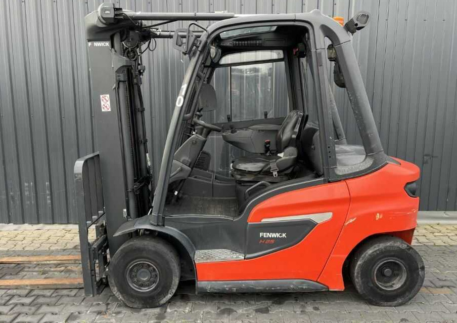 Linde H25D-01 - Dieseltruck: bilde 2 Linde H25D-01 - Dieseltruck: bilde 2
