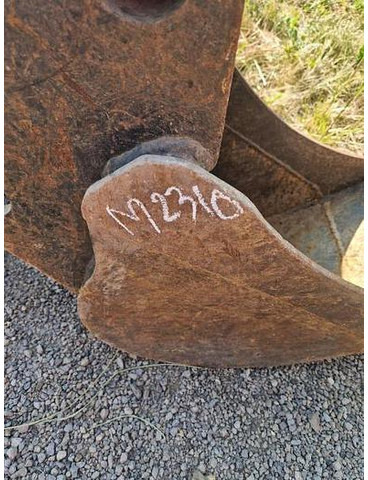 Attache à Axe Attache à Axe de 70/35mm - Skuffe: bilde 3 Attache à Axe Attache à Axe de 70/35mm - Skuffe: bilde 3