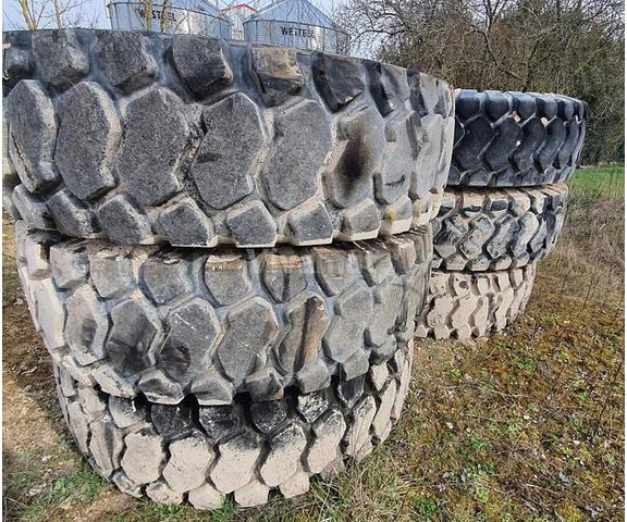 Barkley 18.00R25 - Dekk og felger: bilde 1 Barkley 18.00R25 - Dekk og felger: bilde 1