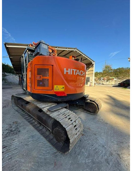 Hitachi ZX225USLC-6 - Beltegraver: bilde 1 Hitachi ZX225USLC-6 - Beltegraver: bilde 1