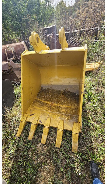 Komatsu PC200 - Skuffe: bilde 1 Komatsu PC200 - Skuffe: bilde 1
