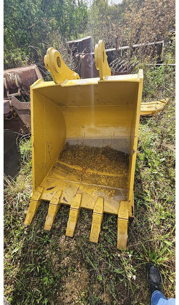 Komatsu PC200 - Skuffe: bilde 2 Komatsu PC200 - Skuffe: bilde 2